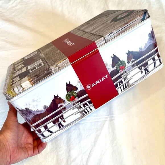 ARIAT New in Gift Tin Plaid Felt Men’s Fleece Slippers - Picture 11 of 14